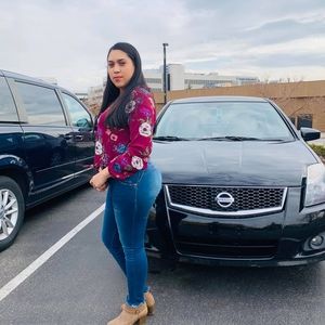 Meet your Posher, Evelin